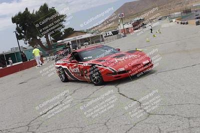 media/Jun-01-2025-CalClub SCCA (Sun) [[eae223c5dd]]/Around pit/